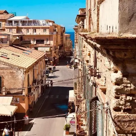 Don Carlo טרופאה