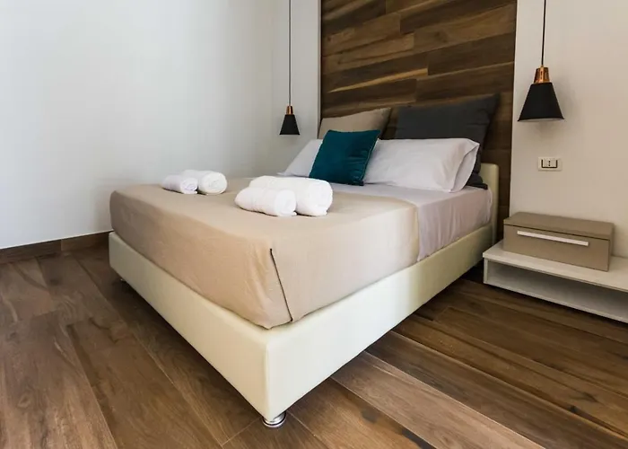 Don Carlo 招待所 4*