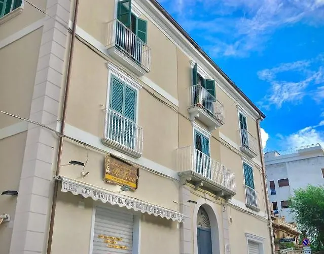 Don Carlo 4* 特罗佩阿